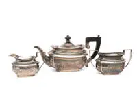 Service en argent, 3 pièces, Pays-Bas, théière, pot à crème, sucrier, la théière argent 925 379 g, pot à crème et sucrier argent 833 env. 239 g au total