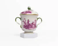 Pot à crème avec couvercle, Meissen, 2e moitié 18e s., peinture camaïeu pourpre, hauteur env. 13,5 cm