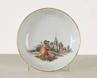 Petite assiette avec peinture Watteau, Meissen, milieu 18e s., marque aux épées, peinture polychrome style île, à la manière d'Antoine Watteau, bord doré, ø 13 cm, bord doré restauré