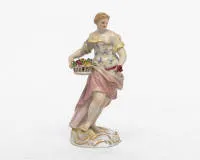 Figurine allegory of spring, Meissen crossed swords mark, 1st choice, model no. 1686, design Friedrich Elias Meyer, approx. 13 cm high, leaves minimally chipped, rubbed