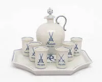 Ensemble à schnaps, Meissen, marque aux épées, 2e choix, composé de : pichet, plateau, 6 verres à schnaps