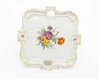 Plat d'apparat, Meissen, marque aux épées, fleurs, dorure, 42 x 42 cm