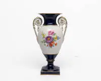 Vase amphore, Meissen, marque aux épées, fond bleu cobalt, peinture florale, décor doré, env. 23 cm de haut