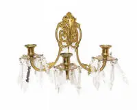 Applique murale / chandelier, historicisme, 2e moitié 19e s., partiellement doré, trois feux avec pendeloques en verre, 22 x 28 cm