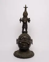 Kopf, mit Fetischkopfschmuck, Benin, Afrika, ca. 65 cm hoch