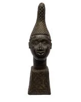 Paire de têtes commémoratives de reines, Bénin, Afrique, env. 61 cm et 64 cm de haut