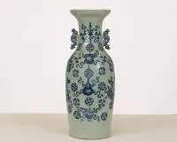 Vloervaas, China, vermoedelijk Qing, ca. 58,5 cm hoog