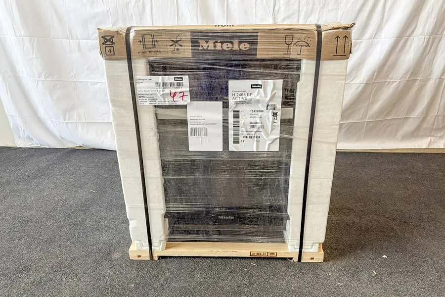Vestavná trouba Miele H 2468 BP Active