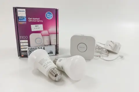 Centrale domotique Philips Hue White & Color Ambiance Starter