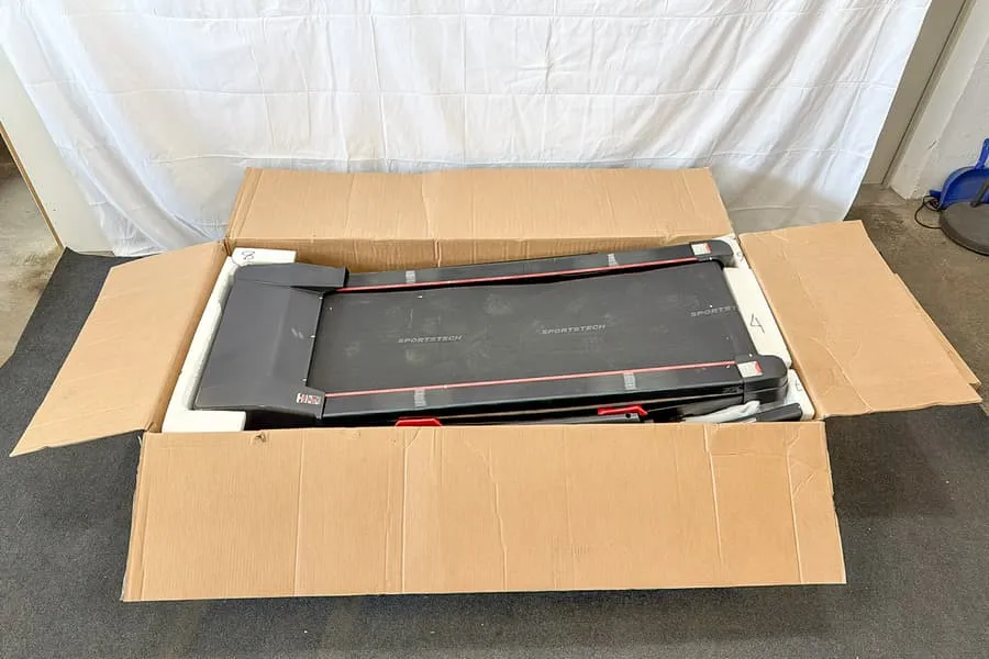 Treadmill Sportstech F31s Profi