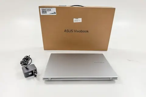Notebook ASUS Vivobook 16