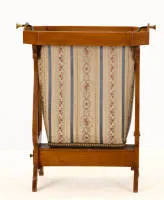 Needlework stand with wool sack in Biedermeier style, circa 1900, cherry-coloured frame with lyre-shaped cheeks and narrow drawer in the base, wool sack with floral decoration, carrying handle, approx. 50.5 x 43 x 23.5 cm