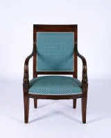 Armstoel in empirestijl, 2e helft 20e eeuw, mahonie, armleuningen met gesneden dolfijnen, h. 95 cm, gebruikssporen