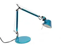 Lampe de table Artemide Tolomeo micro, Milan, design Michele De Lucchi et Giancarlo Fassina (1999), métal (aluminium et acier), bleu, hauteur variable jusqu'à max. 73 cm