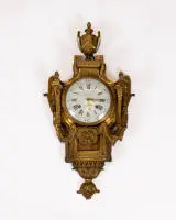 Cartel classique "au vase", Louis XVI, France, vers 1780, signé OLIN A PARIS, dessin de Jean Charles Delafosse