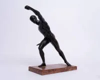"Sword Fight", probably 20th c., after an antique model, bronze, patinated, mounted on red marble base, 27.5 cm high (incl. stone base)