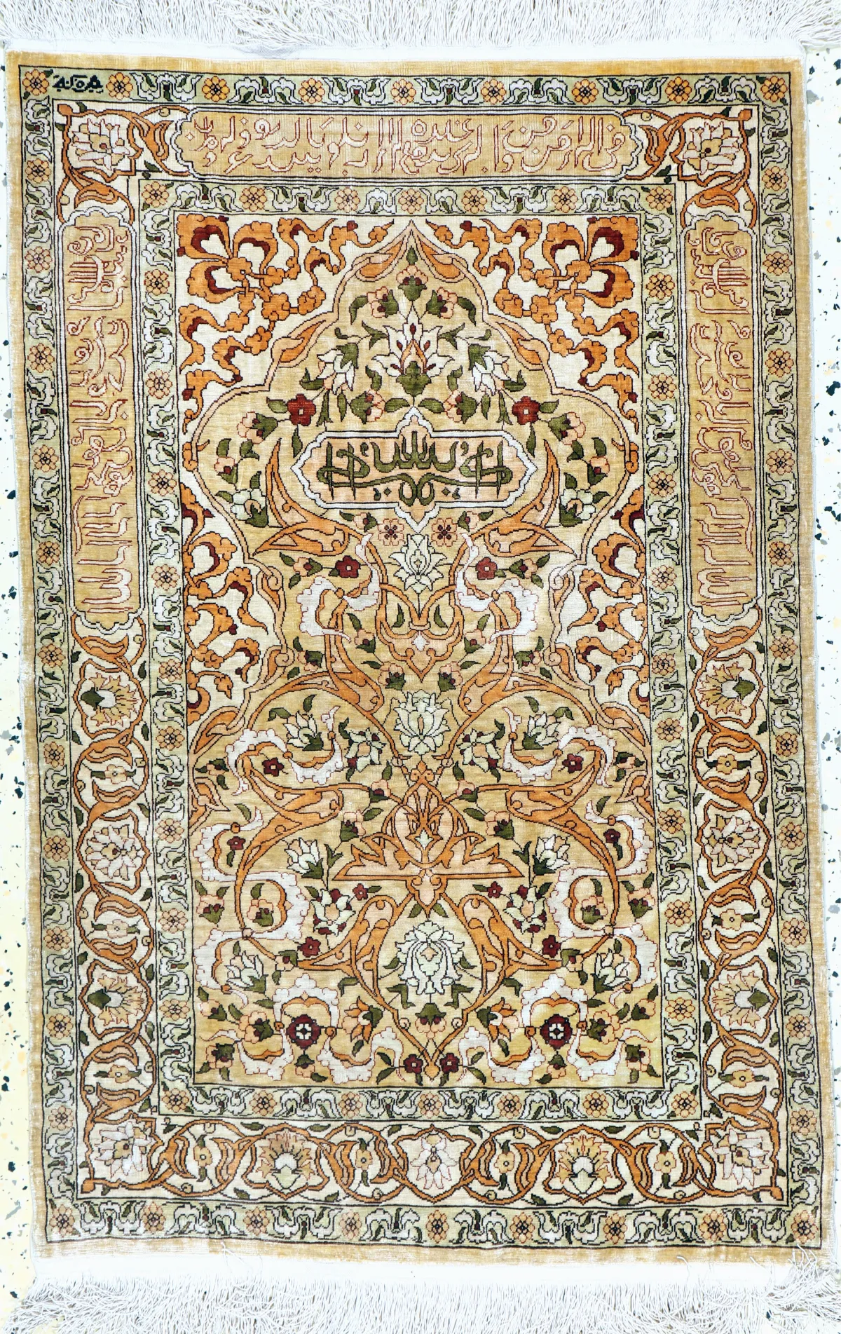 Hereke silk fine signed, Turkey, mid 20th century, pure natural silk, approx. 93 x 62 cm
