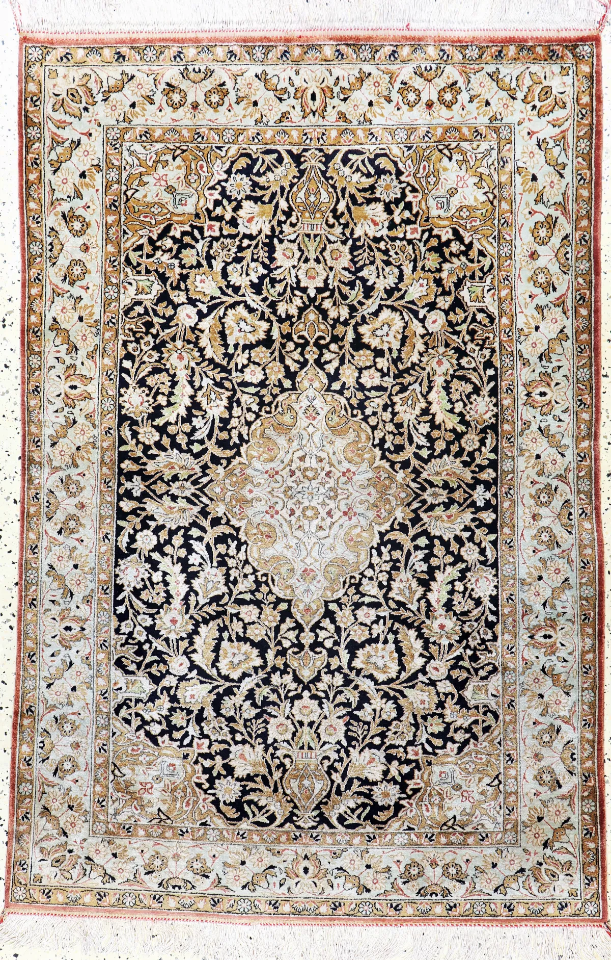 Ghom Seide, Persien, Mitte 20.Jhd, reine Naturseide, ca. 158 x 105 cm, EHZ: 2