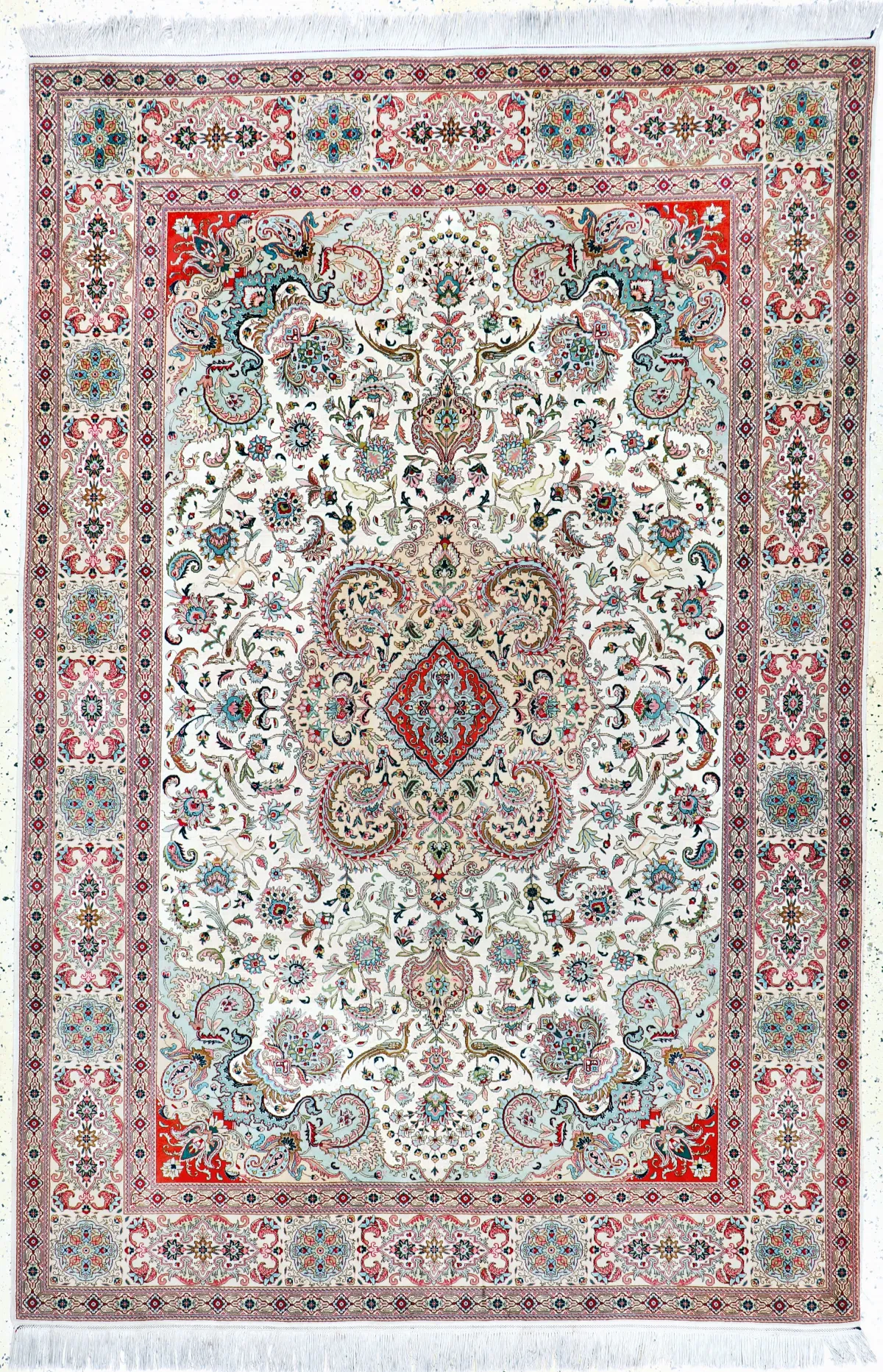 Tabriz fine (60 Raj), Persia, late 20th c., cork wool with silk, approx. 265 x 177 cm