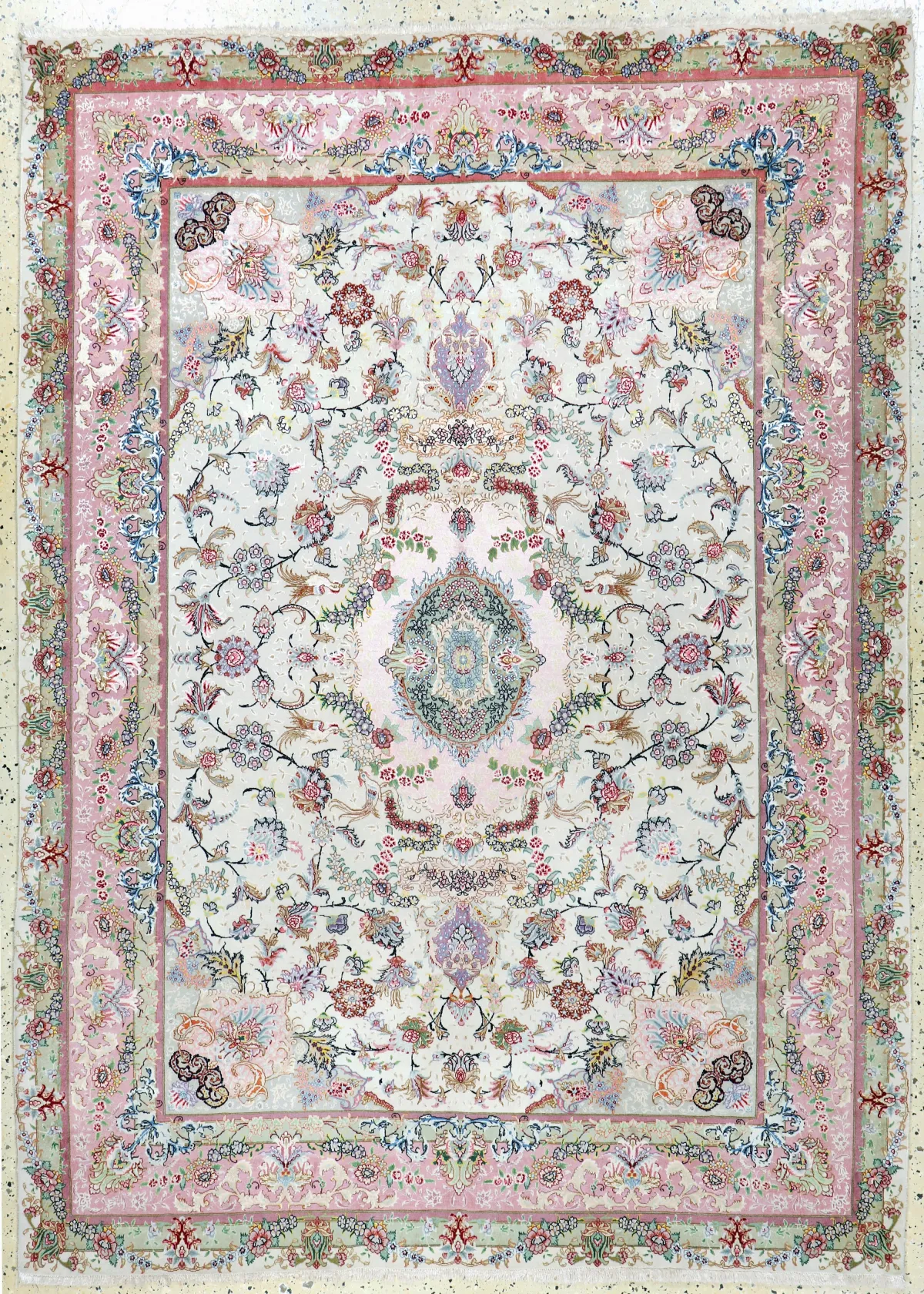 Tabriz fine (70 Raj), Persia, late 20th c., cork wool with and on silk, approx. 214 x 156