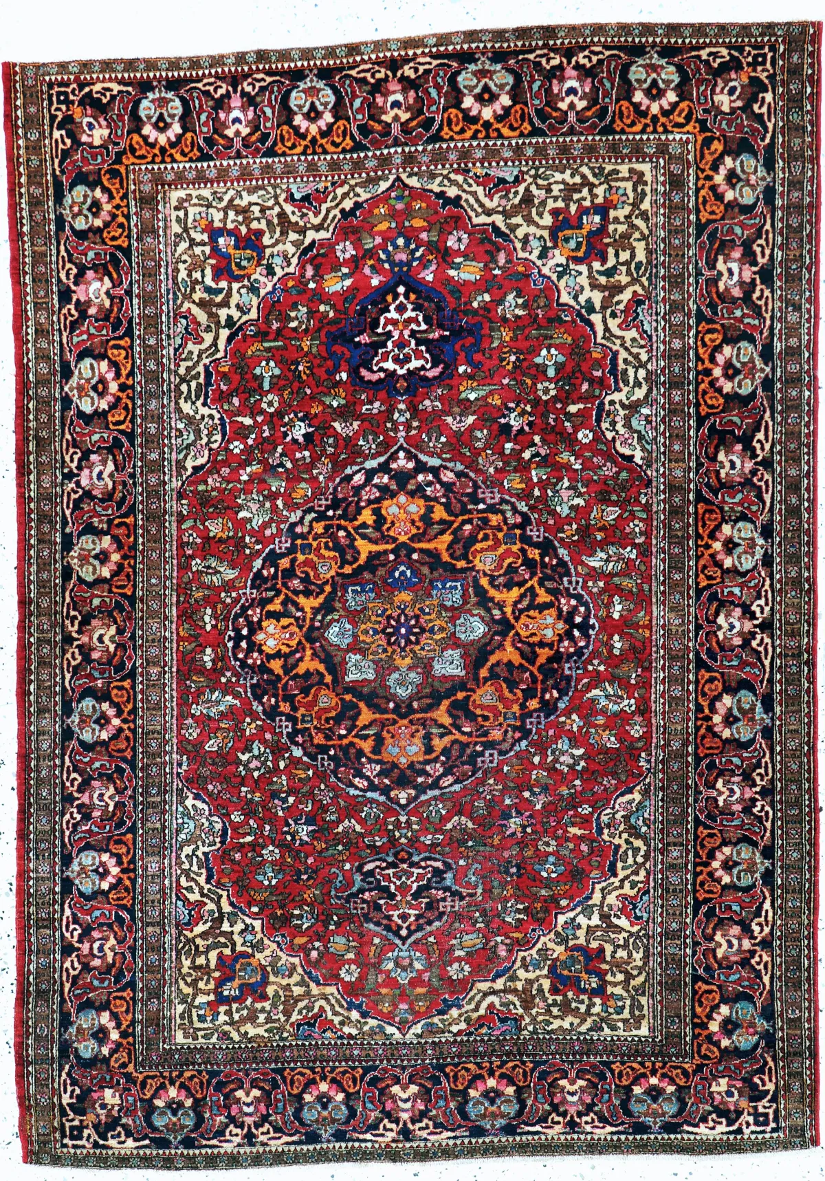 Ispahan antique, Perse, vers 1900, laine sur coton, env. 205 x 150 cm, EHZ : 3