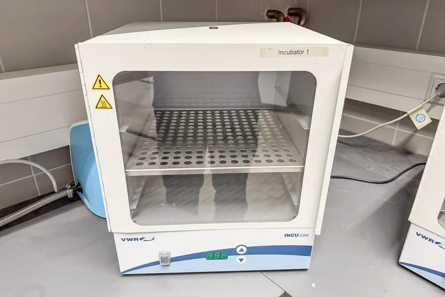 Inkubator VWR INCU-Line 23 / "Inkubator 1"