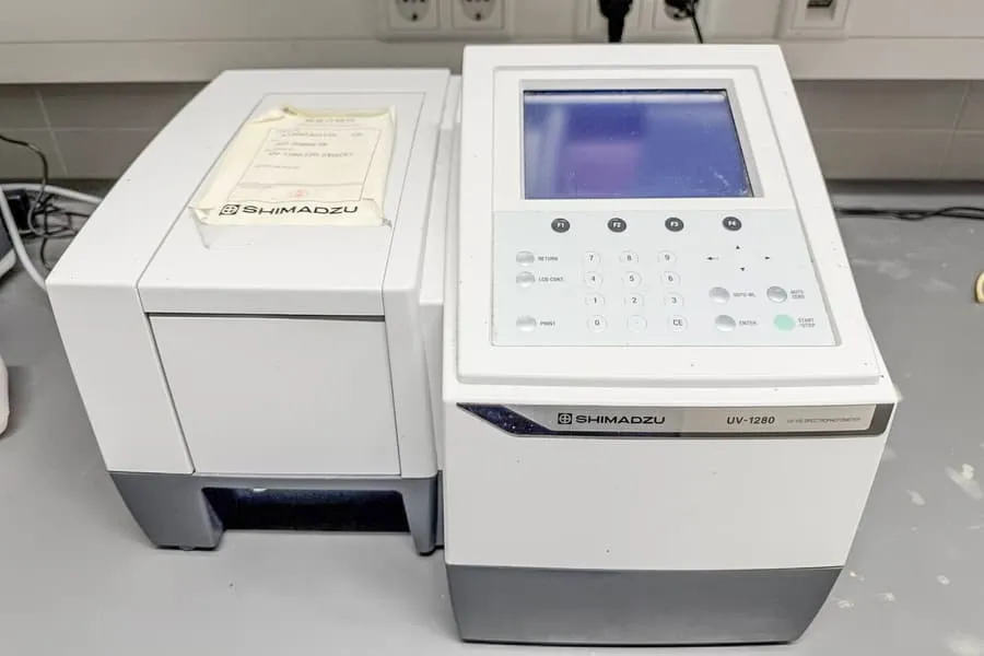 Spectrophotometer SHIMADZU UV-1280