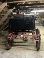 Historic horse-drawn carriage #2010-PR-12