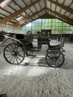 Historic horse-drawn carriage #2010-PR-69