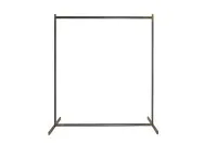 Garderobe aus Stahl mit Messingabrieb #0303