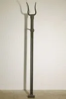 Kapstok "Minotaurus II" – sculpturale smeedkunst van staal