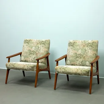DANISH MØBELFABRIK. Paire de fauteuils / lounge chairs, teck, années 1960, Danemark (2).