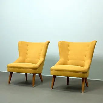 PAAR STOELEN / WINGBACK CHAIRS, stof en hout, jaren 1950 (2).