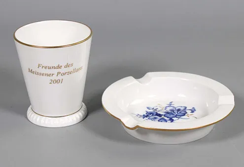 MEISSEN gobelet anniversaire et cendrier.