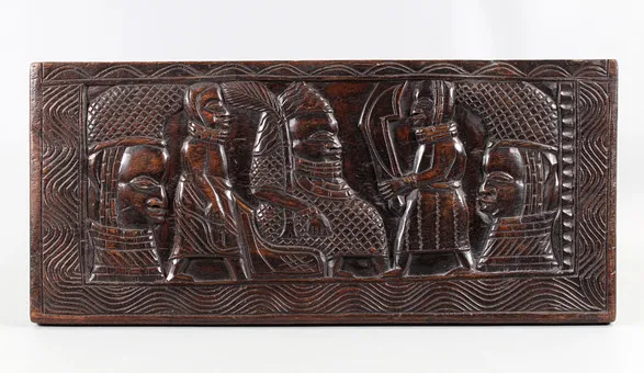Geschnitztes Holzrelief, Afrika.