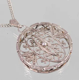 FILIGRAN ANHÄNGER AN KETTE, SILBER 835.
