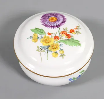 Boîte couvercle Meissen *Fleur 3*.