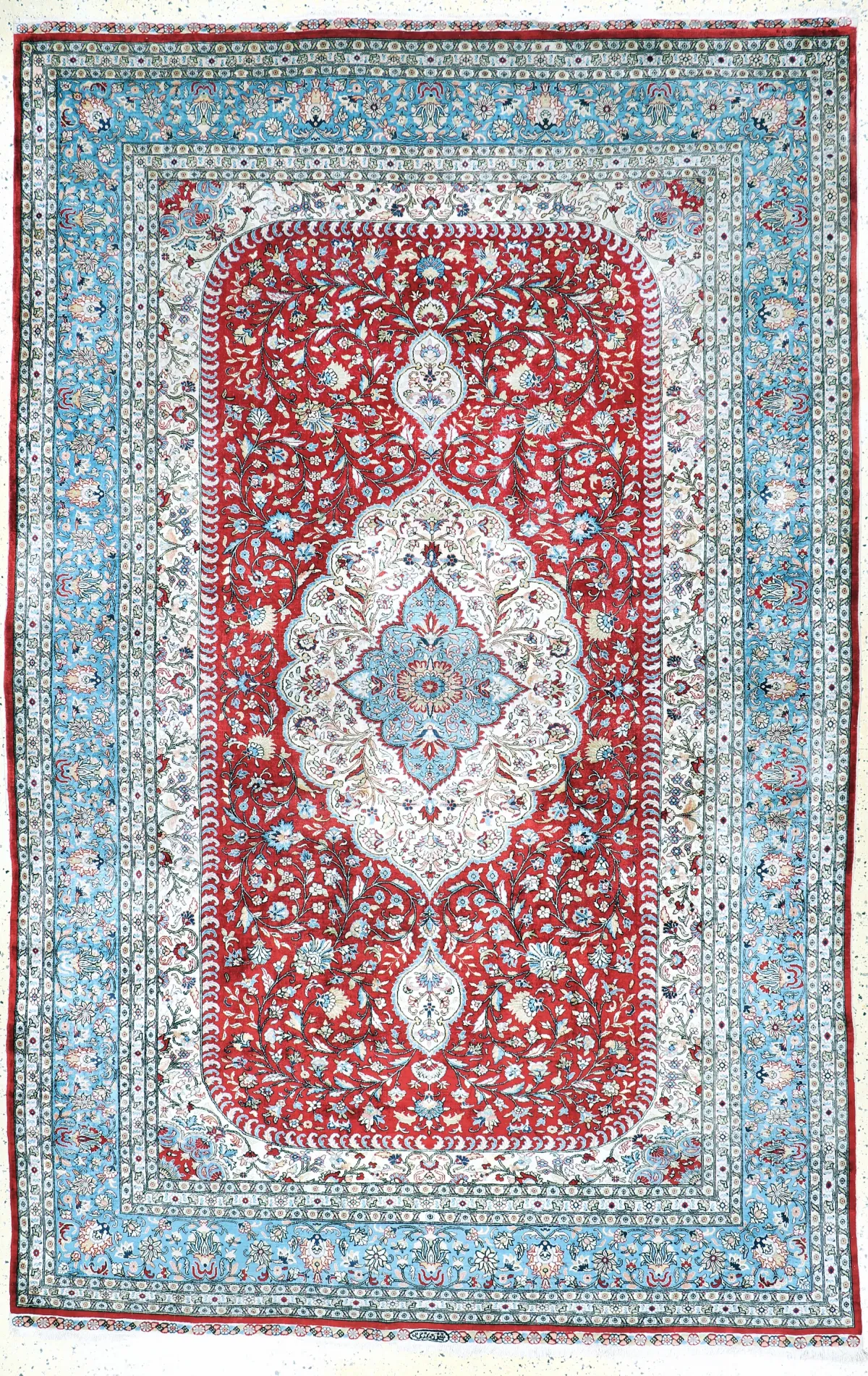 Seiden Istanbul signiert, Türkei, Ende 20.Jhd, reine Naturseide, ca. 333 x 215 cm,
