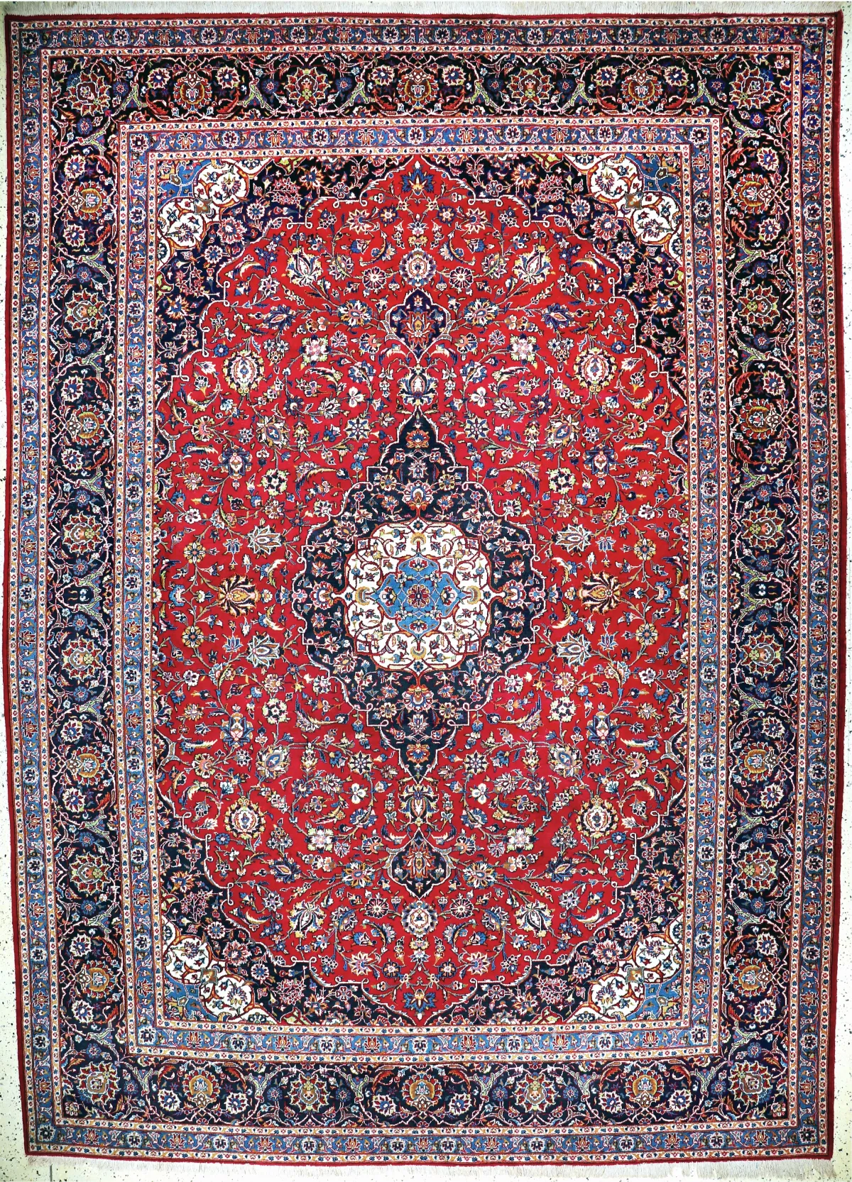 Fine Keshan, Persia, mid-20th century, wool on cotton, approx. 414 x 297 cm, EHZ: 2