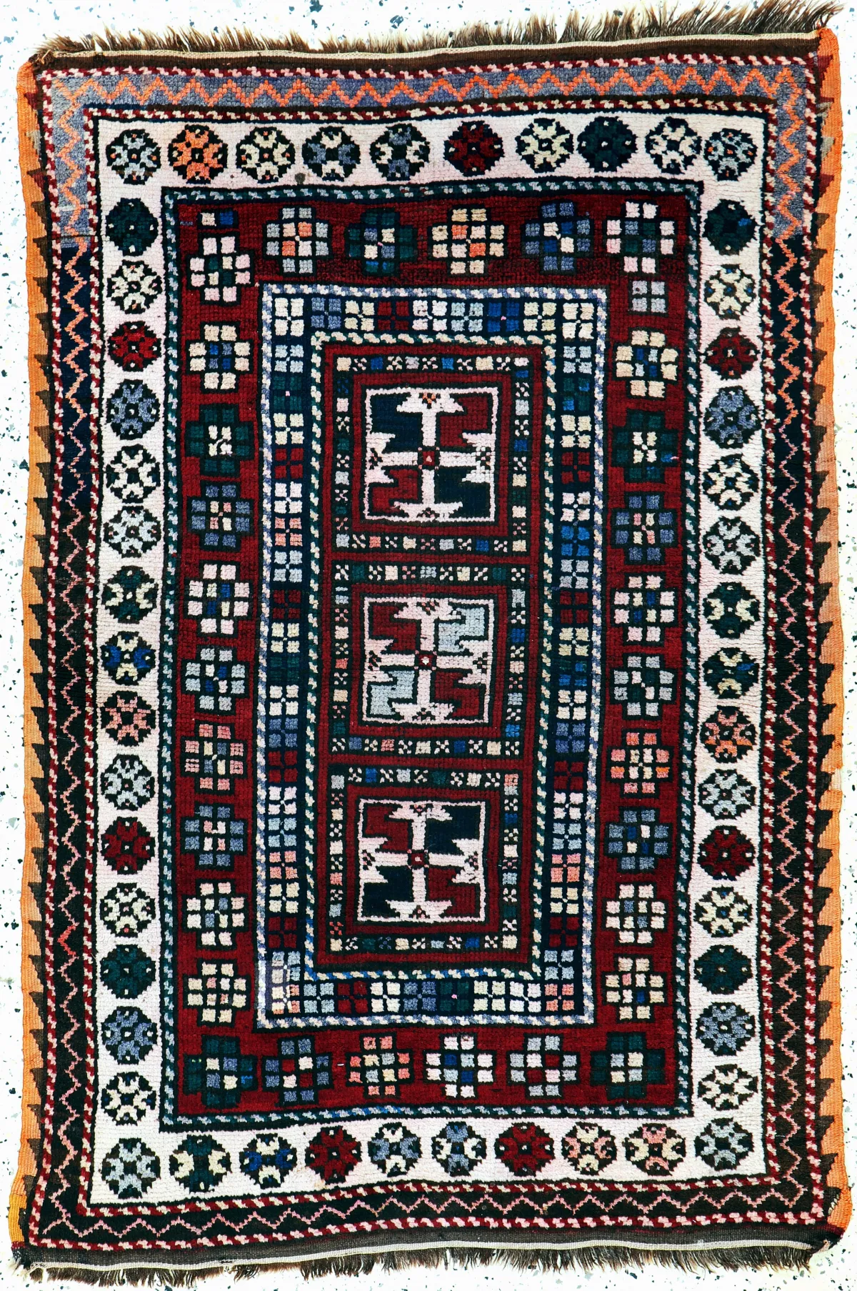 Antique Bergama, Turkey, early 20th c., wool on wool, approx. 140 x 100 cm, EHZ:
