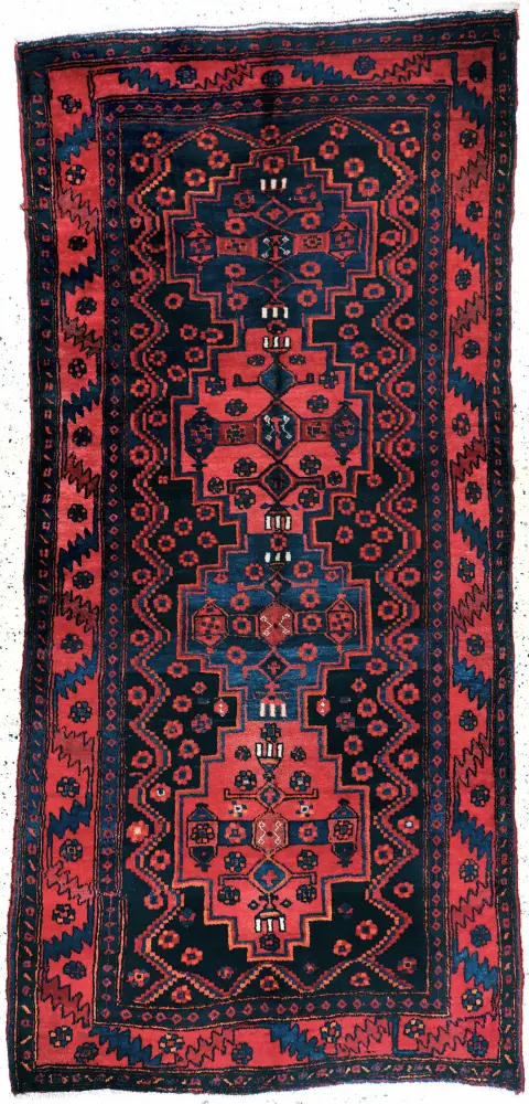 Kordi, Persia, late 20th c., wool on cotton, approx. 267 x 133 cm, EHZ: 2