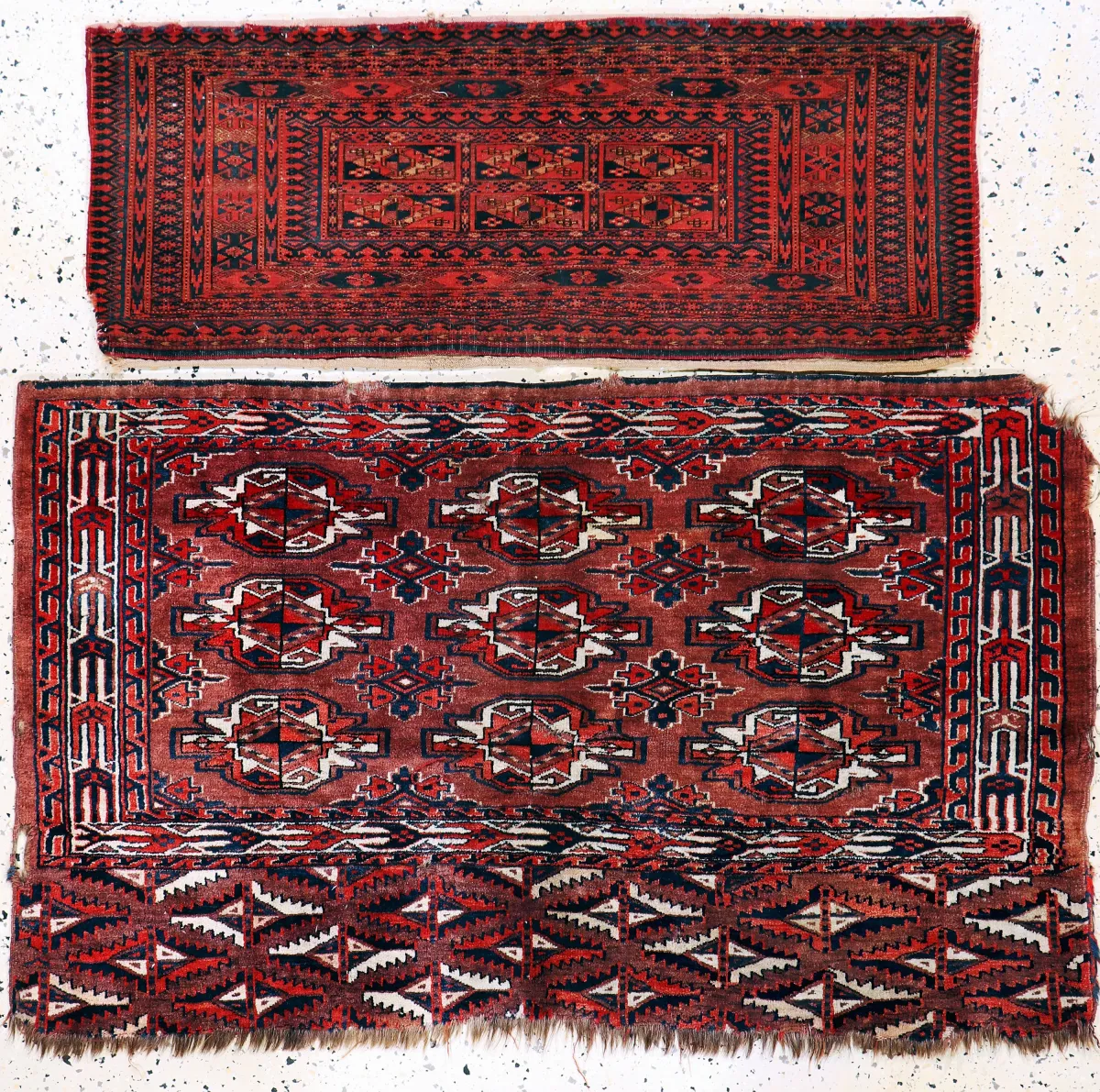 2 lots Tschowal & Torba, Turkmenistan, 19e eeuw, wol op wol, ca. 80 x 130 cm & ca.