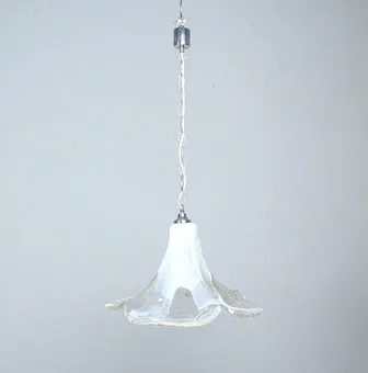 CARLO NASON. AFTER. Flower-shaped Murano ceiling lamp/pendant lamp, 1970s.