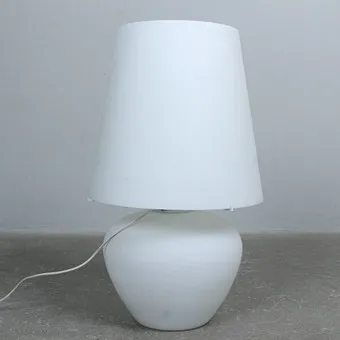 ARCHIVIO STORICO VISTOSI. Witte Murano glazen tafellamp, model '' Naxos TL 76 '' Italië, jaren 1990.
