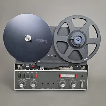 REVOX-Tonbandgerät.