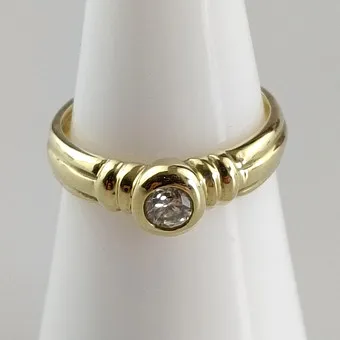BAGUE DIAMANT 18 CARATS.