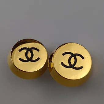 PAAR MASSIVE VINTAGE-OHRCLIPS CHANEL 1989.