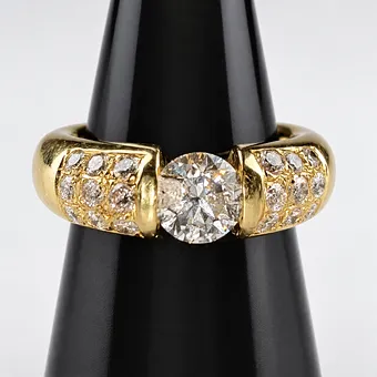 Prunkvoller Diamantring - Gelbgold 585.