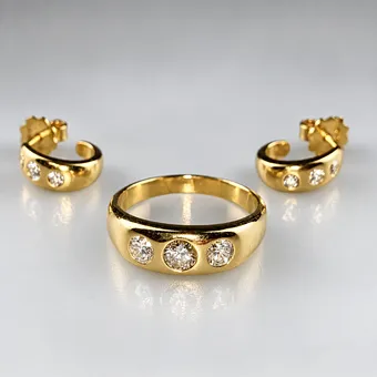 Jewelry set with diamonds – ring, half-hoops, yellow gold 750.