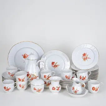 KPM, service à café pour 10 personnes, décor 'Eisenrote Feldblume', Berlin, 2e moitié 20e s. (37).